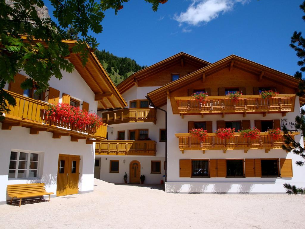 La Pineta Apartment Colfosco Exterior photo